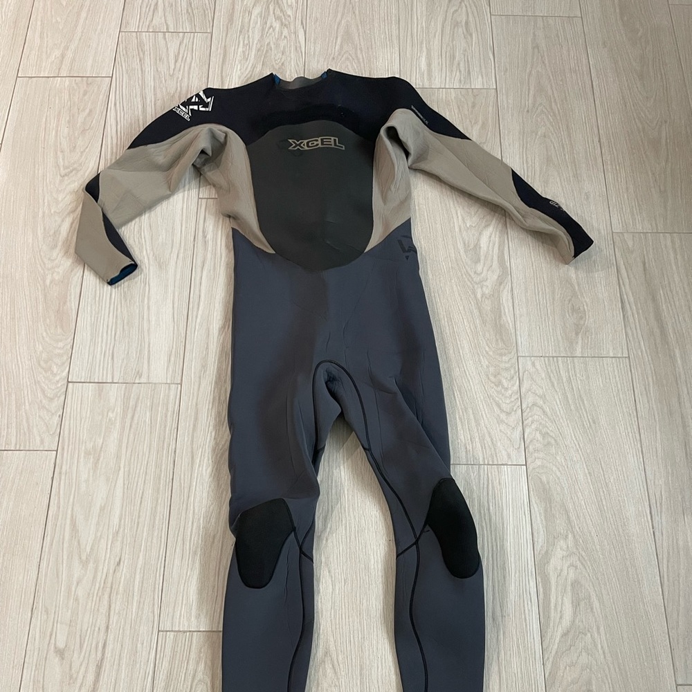Excel Wetsuit  Chest zip